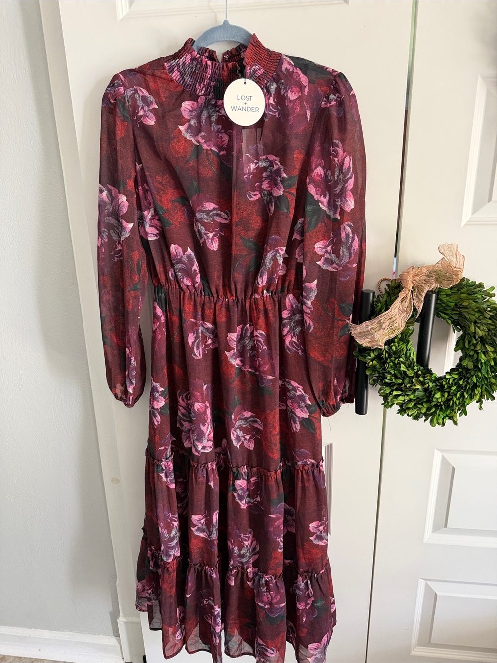 Lost + Wander Wine and Pink Floral Tiered Midi Dress small